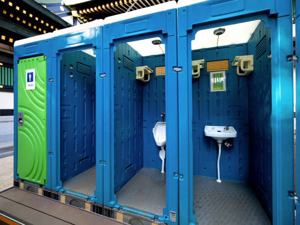 Best Porta potty delivery and setup  in Covington, KY